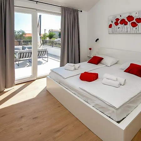 Pet Friendly In Сasa de vacaciones Šibenik