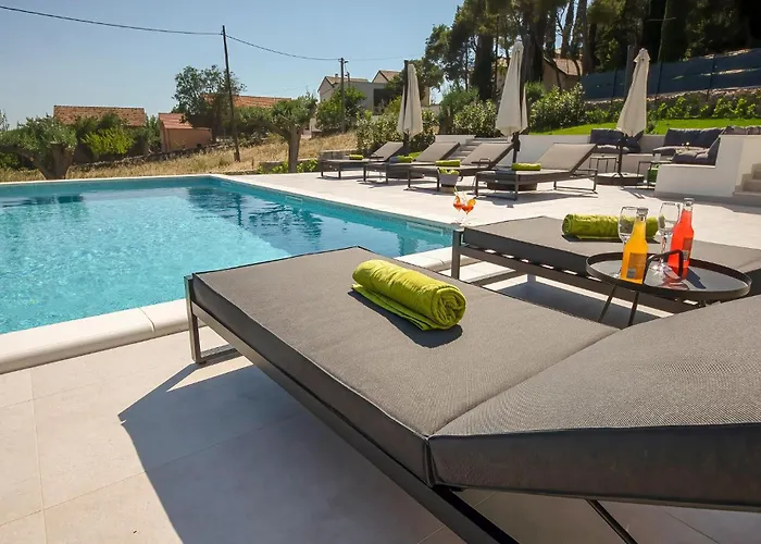 Pet Friendly In Šibenik