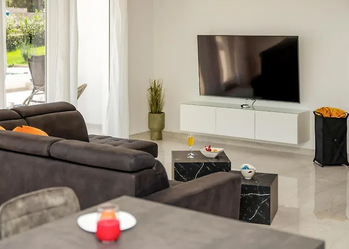 בית נופש Pet Friendly In שיבניק