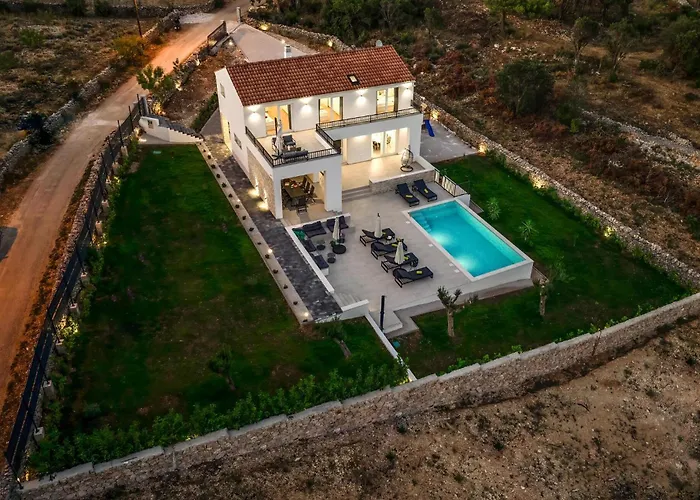 Pet Friendly In בית נופש *