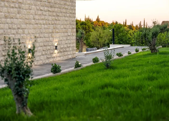 Pet Friendly In בית נופש