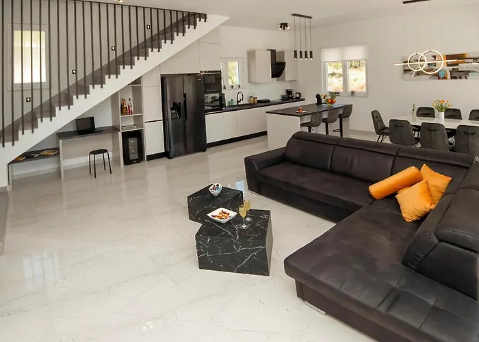 Pet Friendly In Šibenik