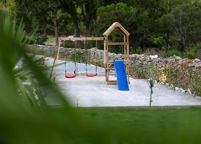 Pet Friendly In * שיבניק