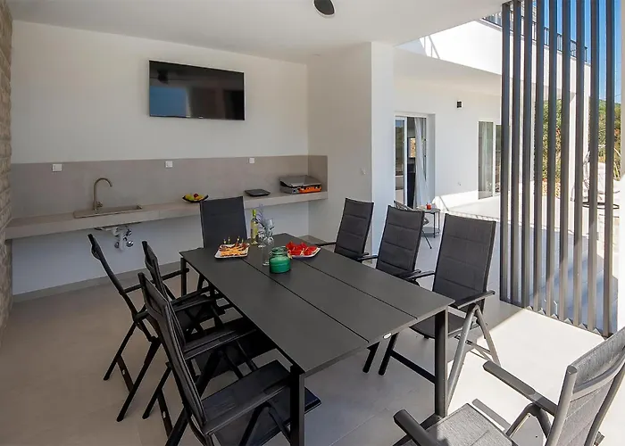 Pet Friendly In בית נופש